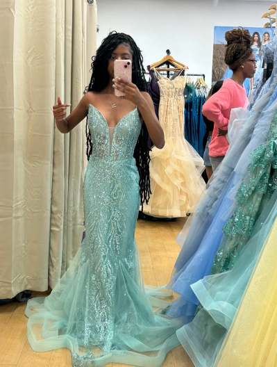 Chic Sheath Green Long Prom Dresses Tulle Sequins Spaghetti Straps Evening Dresses Sleeveless Birthday Dresses ED05760