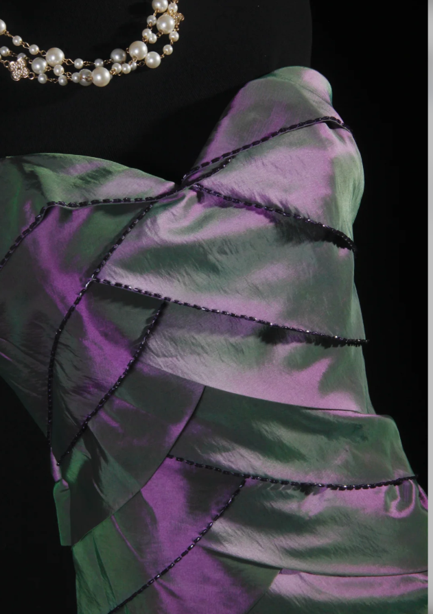 Wunderschönes dunkelolivgrünes herzförmiger Ausschnitt A-Linie Satin Tüll Kurzes Ballkleid Homecoming-Kleid ED02575