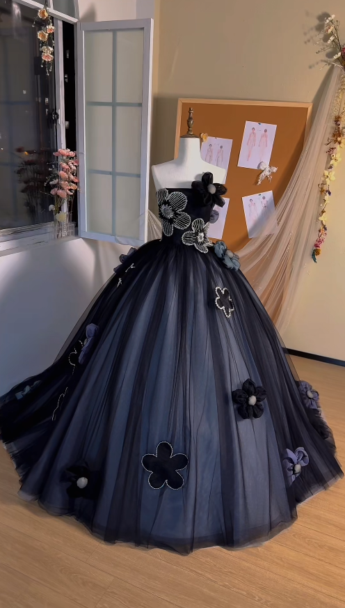 Cute Dark Gray Ball Gown Long Prom Dresses Tulle Appliques Strapless Evening Dresses Sleeveless Sweetheart 16 Dresses ED05796