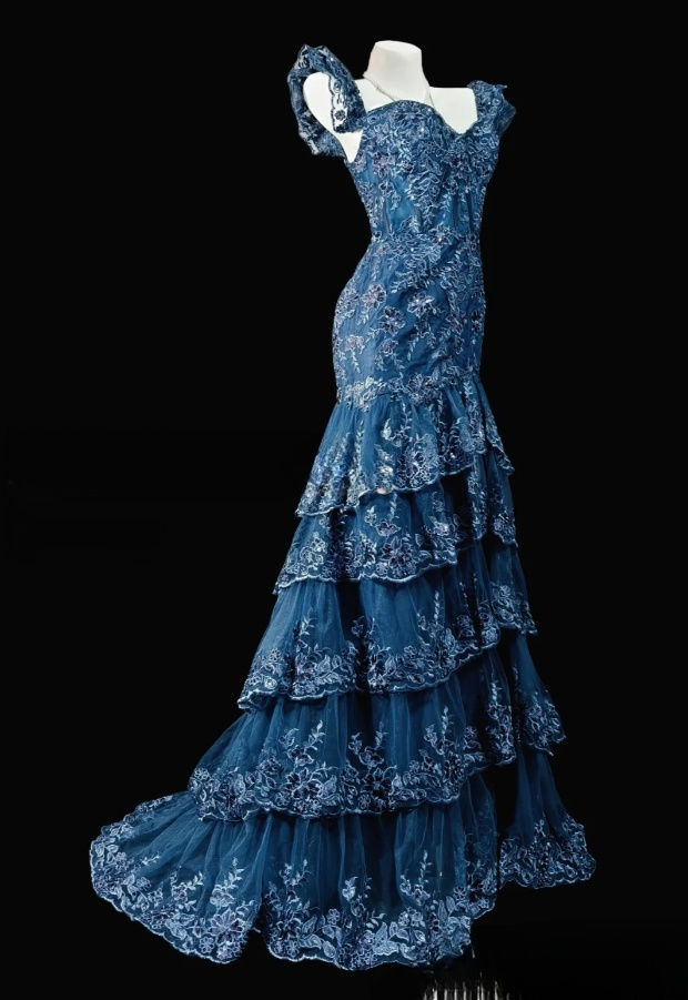 Gorgeous Blue Mermaid Long Prom Dresses Appliques Tulle Sweetheart Evening Gowns Sleeveless Formal  Dresses ED05808