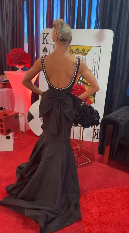 Elegant Black Mermaid Long Prom Dresses Rhinstones Satin Straps Evening Gowns Backless Christmas Dresses ED05816