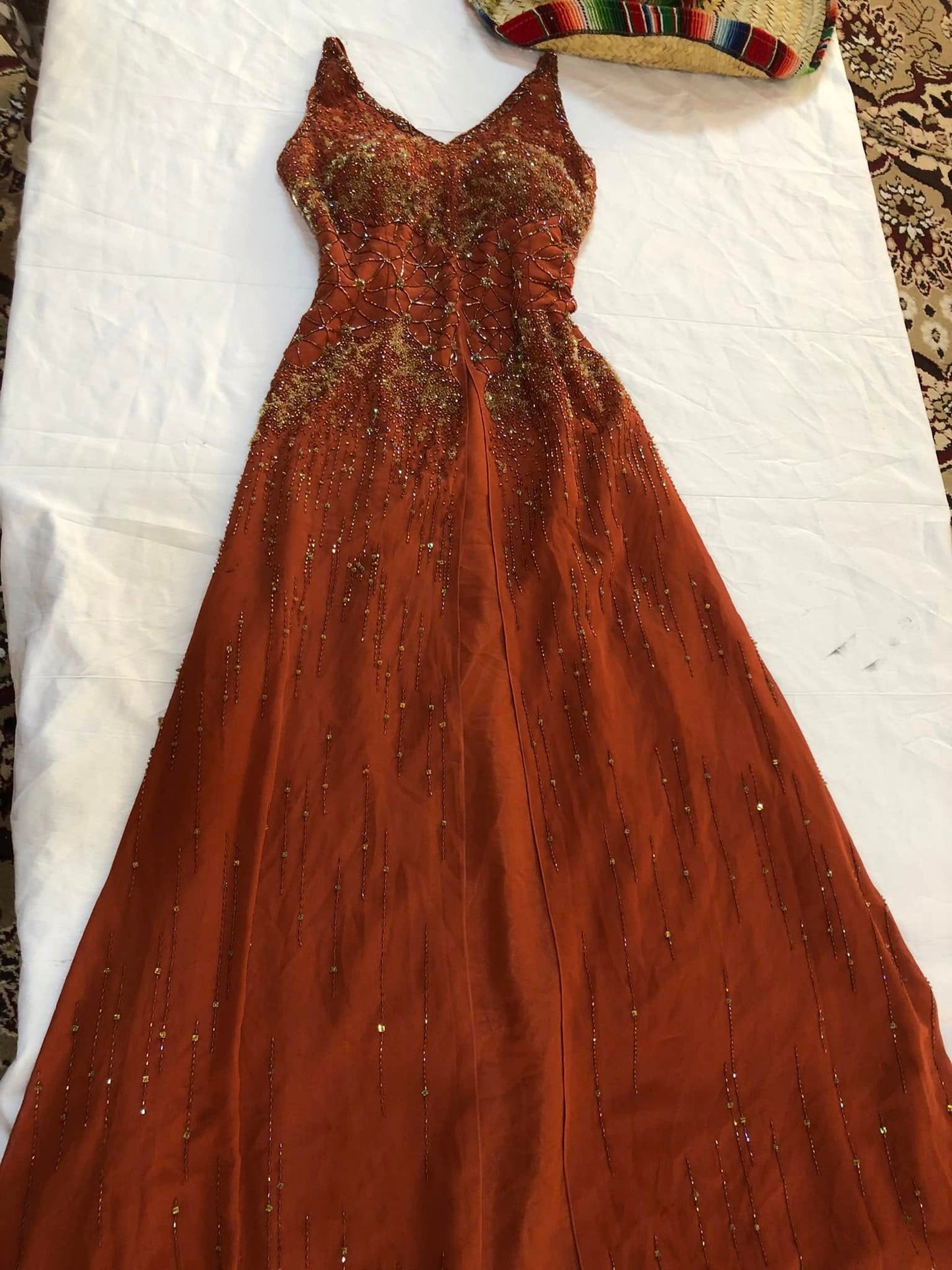 Elegant Sheath Long Prom Dresses Beaded Chiffon V-neck Evening Gowns Sleeveless Christmas Dresses ED05819