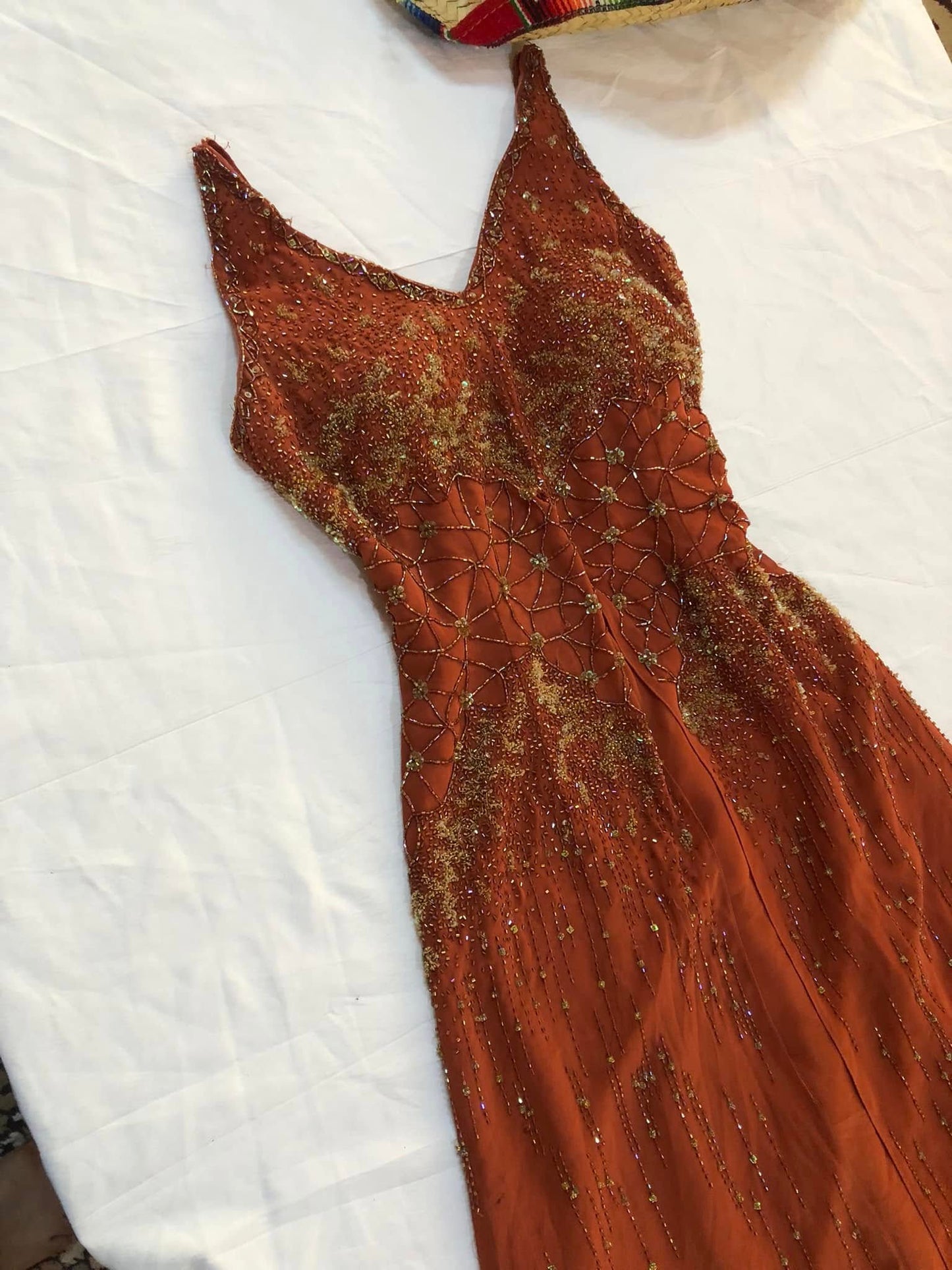 Elegant Sheath Long Prom Dresses Beaded Chiffon V-neck Evening Gowns Sleeveless Christmas Dresses ED05819