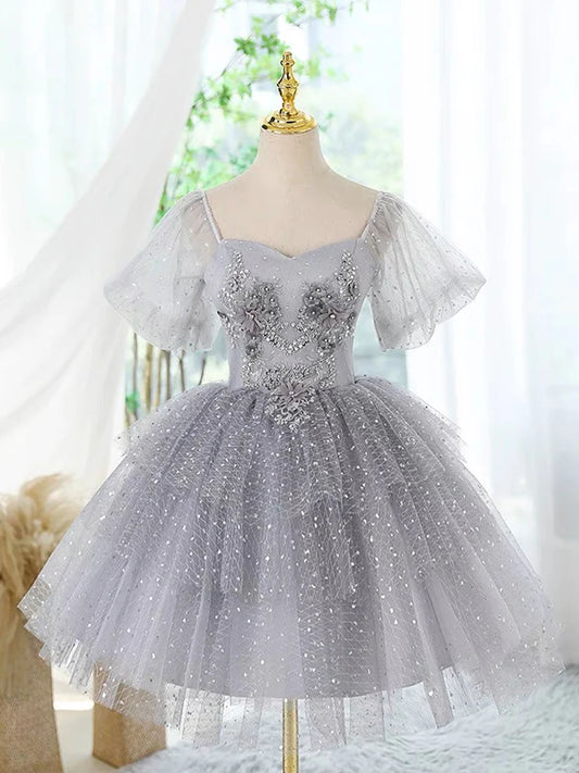 Robe de bal courte grise en tulle et dentelle, coupe trapèze, jolie robe de soirée grise ED0582
