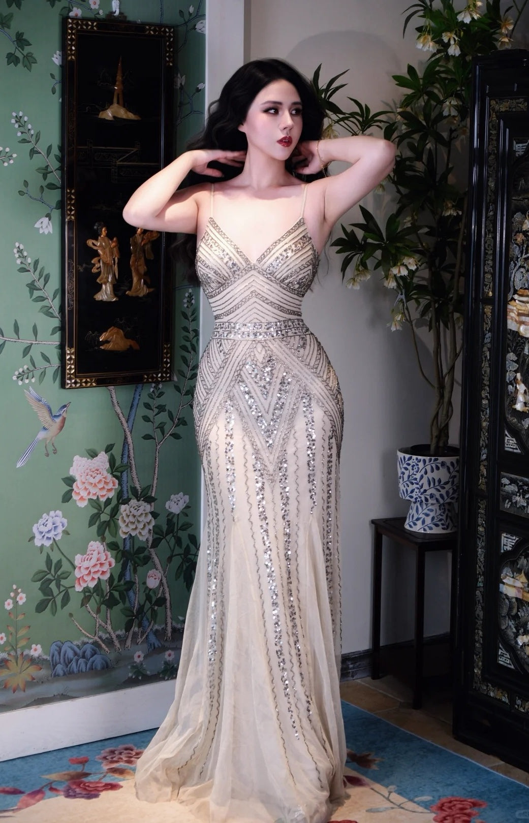 Retro Light Champagne Sheath Long Prom Dresses Beaded Chiffon Spaghetti Straps Evening Dresses Sleeveless Christmas Dresses ED05831