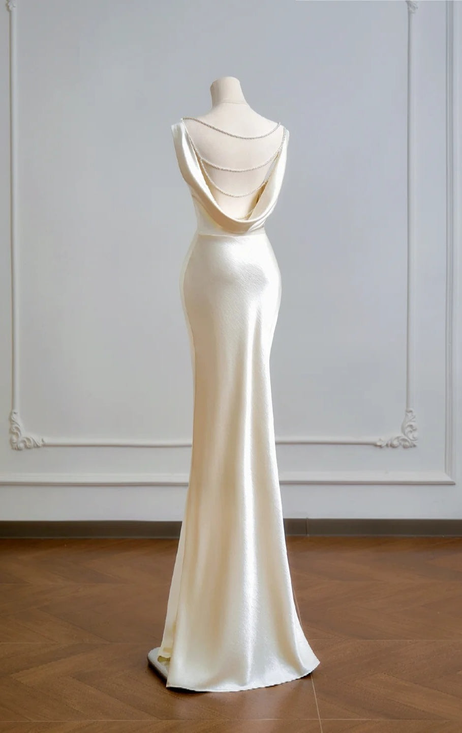 Wunderschönes dunkelolivgrünes herzförmiger Ausschnitt A-Linie Satin Tüll Kurzes Ballkleid Homecoming-Kleid ED02575