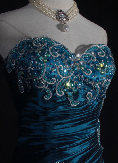 Wunderschönes dunkelolivgrünes herzförmiger Ausschnitt A-Linie Satin Tüll Kurzes Ballkleid Homecoming-Kleid ED02575