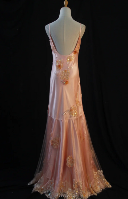 Chic Pink Sheath Long Prom Dresses Satin Appliques Spaghetti Straps Evening Dresses Sleeveless Formal Dresses ED05865