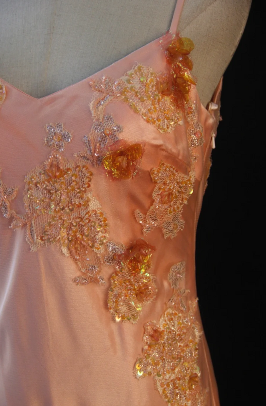 Chic Pink Sheath Long Prom Dresses Satin Appliques Spaghetti Straps Evening Dresses Sleeveless Formal Dresses ED05865