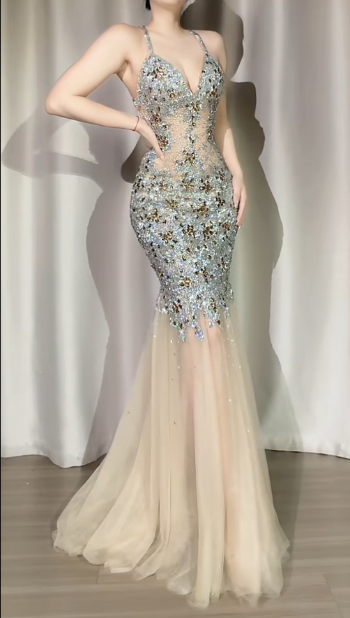 Elegant Mermaid Long Prom Dresses Tulle Sequins Halter Evening Dresses Sleeveless Formal Dresses ED05881