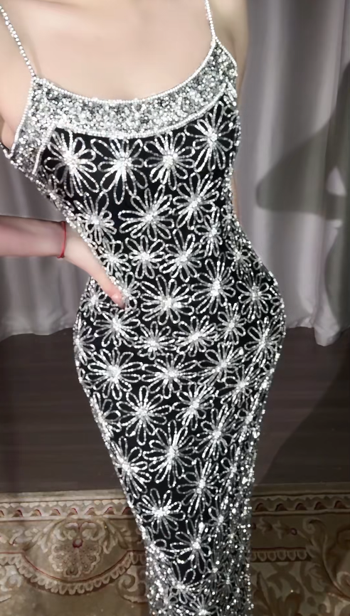 Elegant Black Sheath Long Prom Dresses Beaded Chiffon Spaghetti Straps Evening Dresses Sleeveless Formal Dresses ED05885