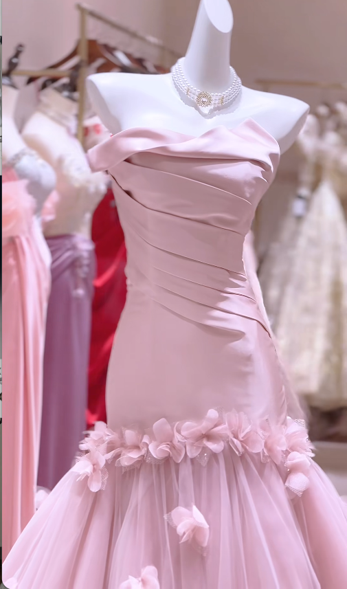 Elegant Pink Sheath Long Prom Dresses Satin Strapless Quinceanera Dresses Sleeveless Sweet 16 Dresses ED05886