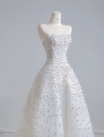 Modest Strapless A-Line Long Wedding Dresses Rhinstones Tulle White Bridal Dresses Sleeveless Bridal Gowns ED05893