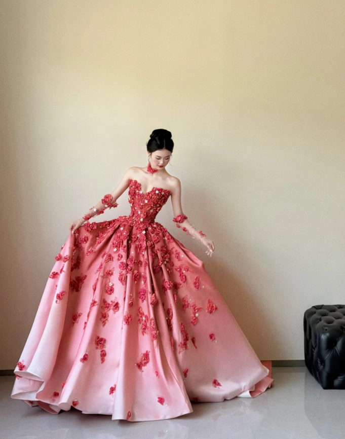 Gorgeous Red A-Line Long Prom Dresses Satin Applique Sweetheart Birthday Dresses Sleeveless Evening Dresses ED05902