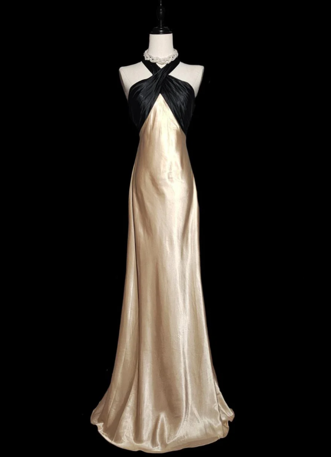 Elegant Champagne Sheath Long Prom Dresses Satin Halter Evening Dresses with Open Back ED05948