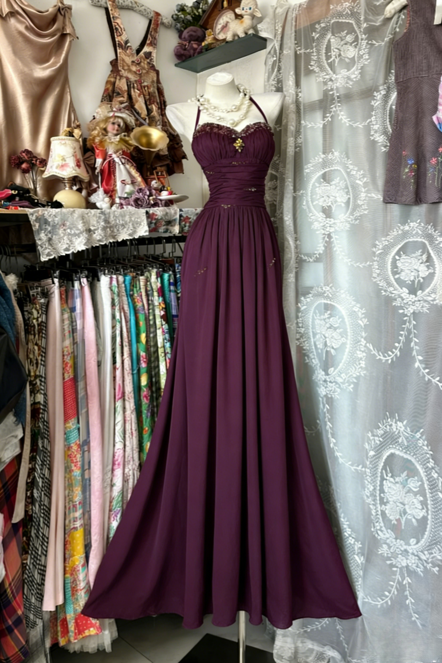 Chic Sheath Grape Wedding Guest Dresses Beaded Chiffon Halter Long Evening Dresses ED05964