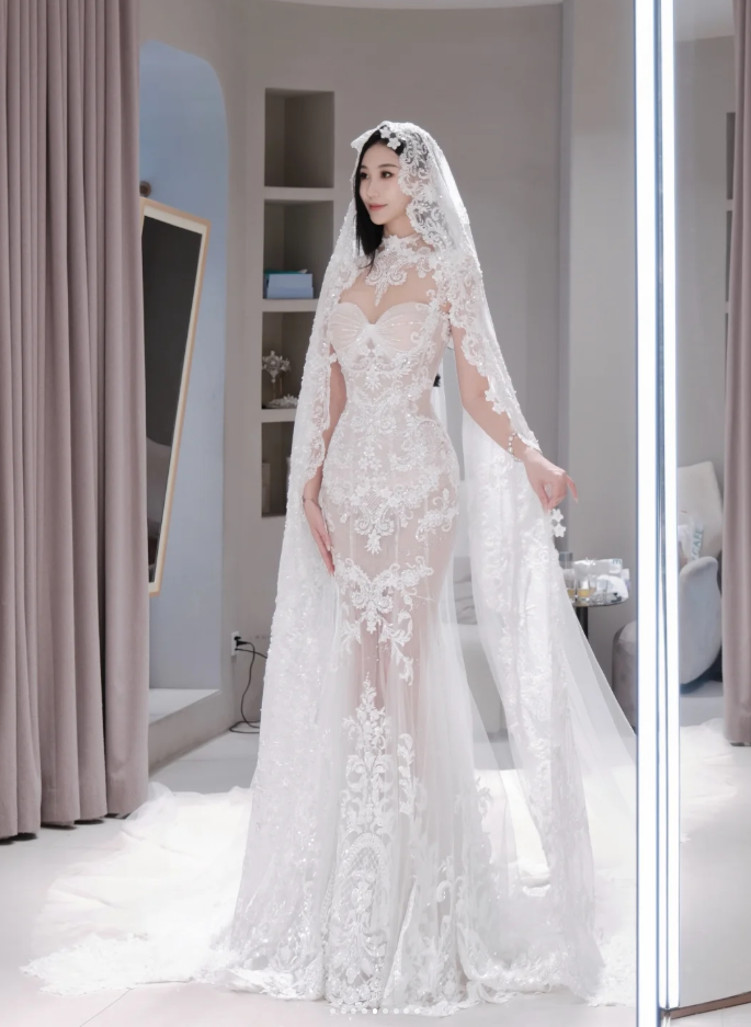 Chic Mermaid Long Wedding Dresses Tulle Applique White Bridal Dresses Beaded Sleeveless Bridal Gown ED05997