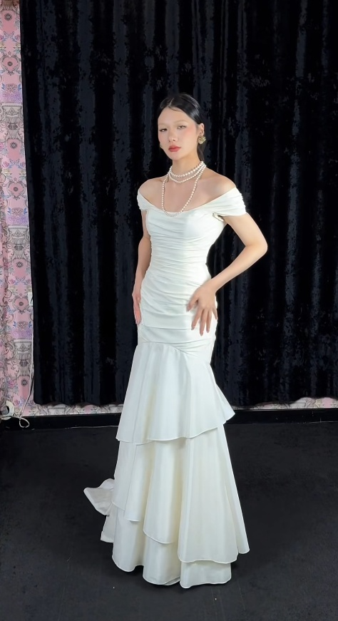 Chic Mermaid White Bridal Shower Dresses Chiffon Off-shoulder Long Evening Dresses  ED06000