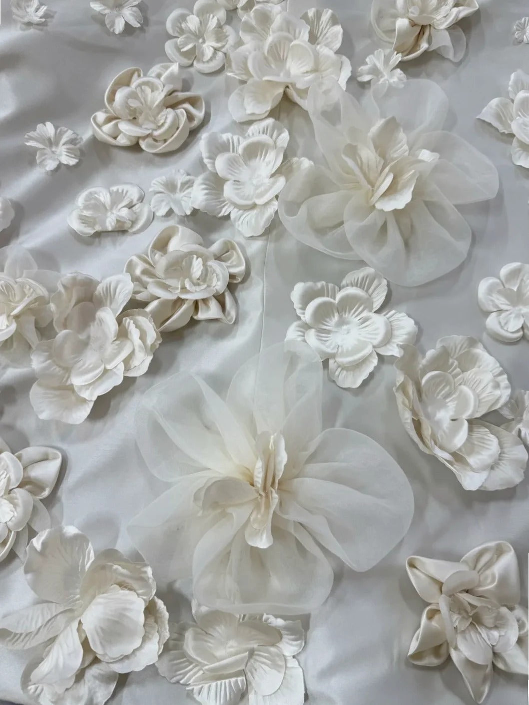 Fairy A-line Long Wedding Dresses Satin White Bridal Gowns Sleevless Strapless Bridal Dresses ED06015