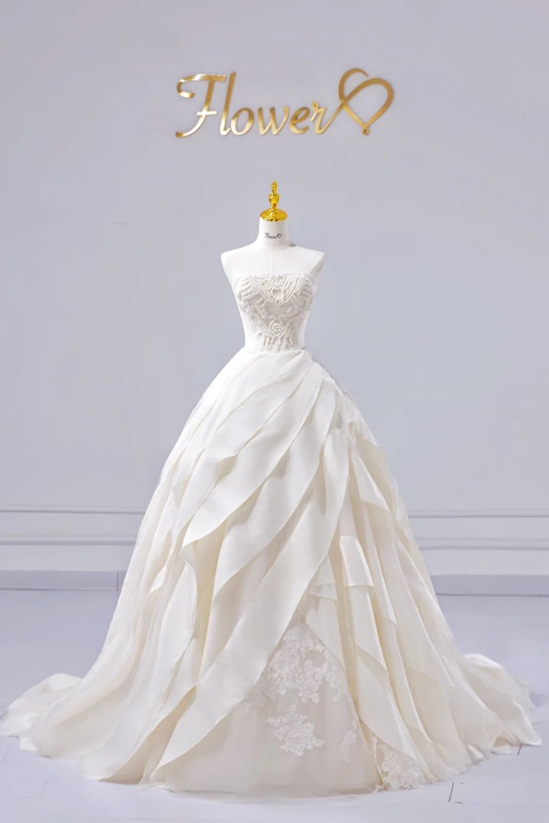 Simple A-Line White Long Wedding Dresses Satin Strapless Bridal Gowns Sleeveless Bridal Dresses ED06025