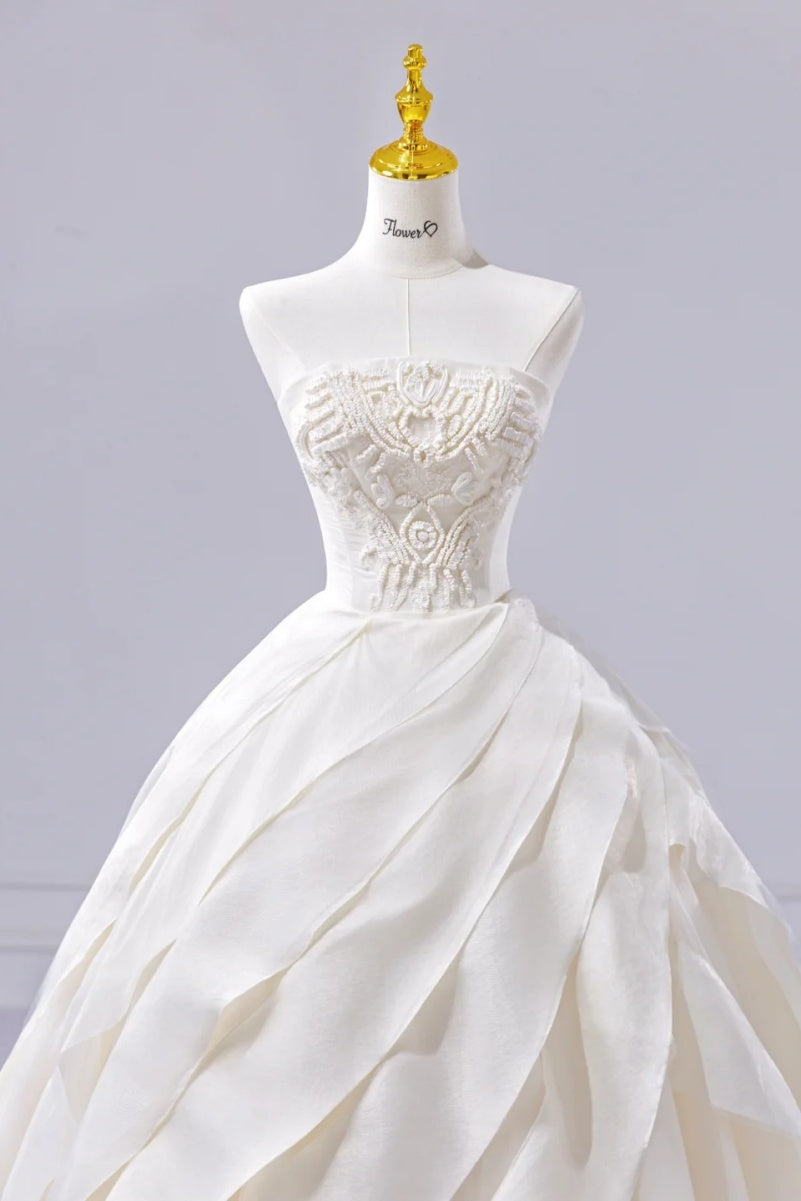 Simple A-Line White Long Wedding Dresses Satin Strapless Bridal Gowns Sleeveless Bridal Dresses ED06025