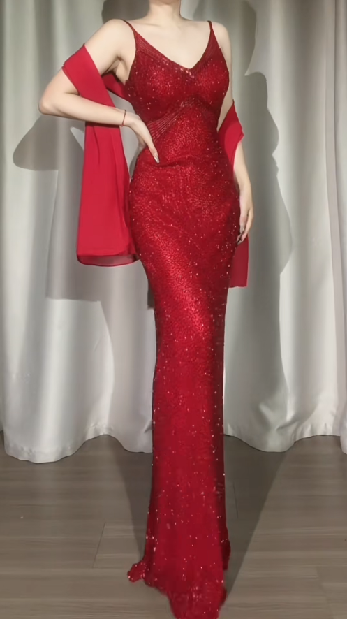 Elegant Sheath Burgundy Long Prom Dresses Beaded Chiffon V-neck Sleeveless Evening Dresses ED06034