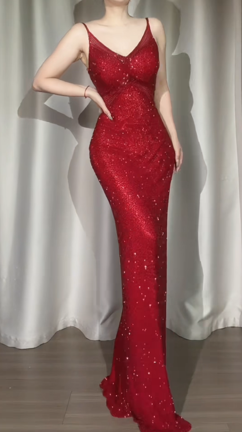 Elegant Sheath Burgundy Long Prom Dresses Beaded Chiffon V-neck Sleeveless Evening Dresses ED06034