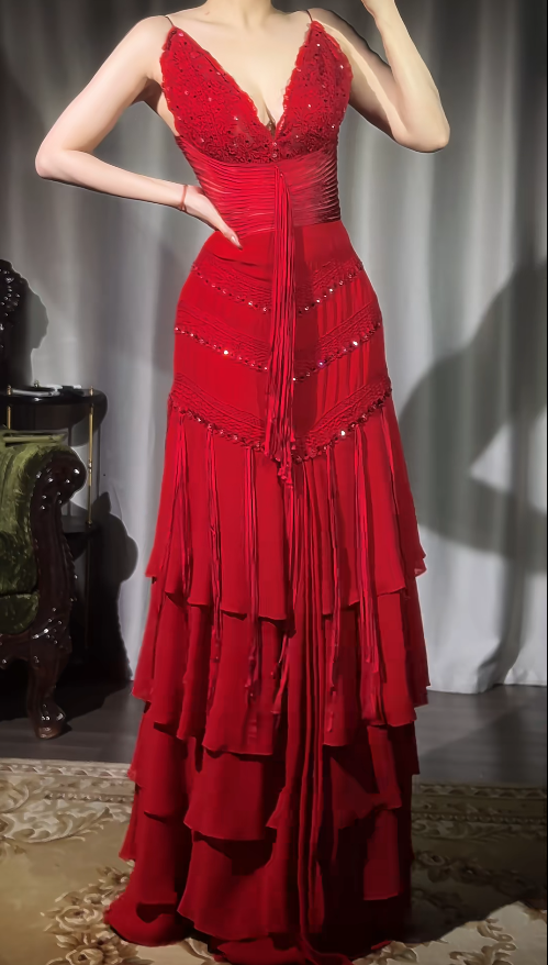 Elegant Sheath Burgundy Long Prom Dresses Chiffon Spaghetti Straps Evening Dresses  ED06037