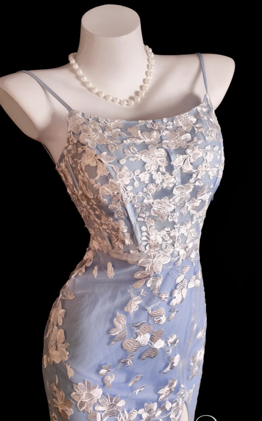 Gorgeous Spaghetti Straps Blue Long Prom Dresses Tulle Appliques Sheath Evening Dress with Slit ED06056