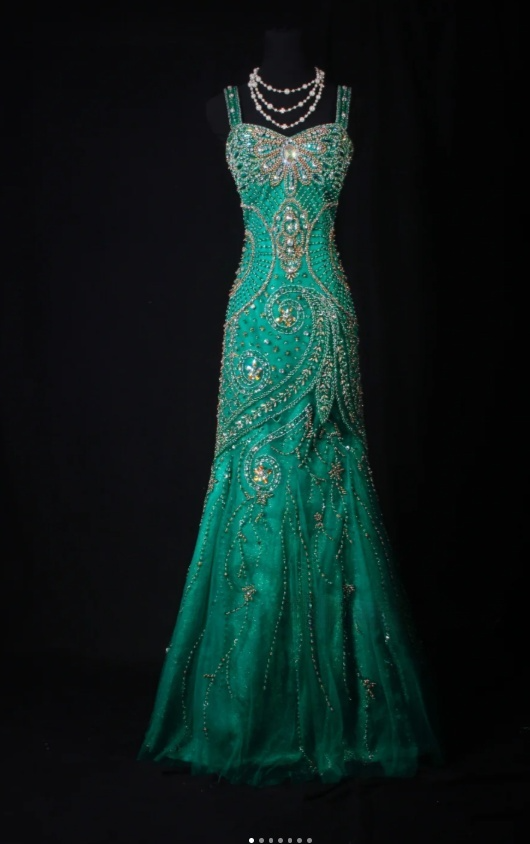 Elegant Straps Green Long Prom Dresses Beaded Tulle Sheath Birthday Dress ED06063