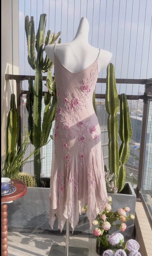 Cute Pink Short Prom Dresses Spaghetti Straps Sheath Evening Dresses Beaded Chiffon Sleeveless Formal Dresses ED06083