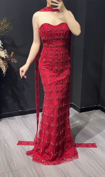 Chic Burgundy Long Prom Dresses Strapless Sheath Evening Dresses Beaded Tulle Sleeveless Formal Dresses ED06084
