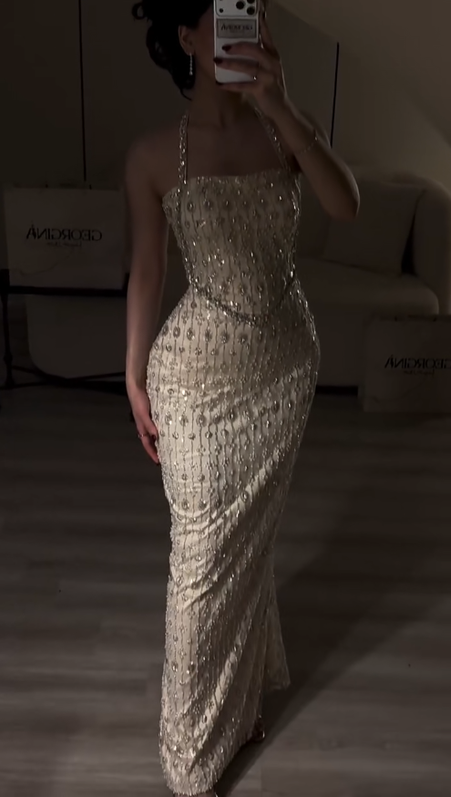 Sexy Light Champagne Long Prom Dresses Halter Sheath Birthday Dresses Beaded Satin Sleeveless Evening Dresses ED06089