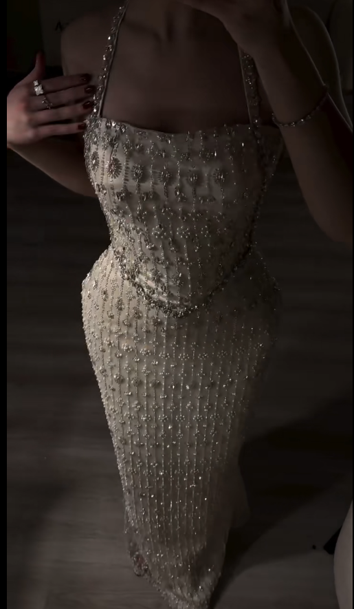 Sexy Light Champagne Long Prom Dresses Halter Sheath Birthday Dresses Beaded Satin Sleeveless Evening Dresses ED06089