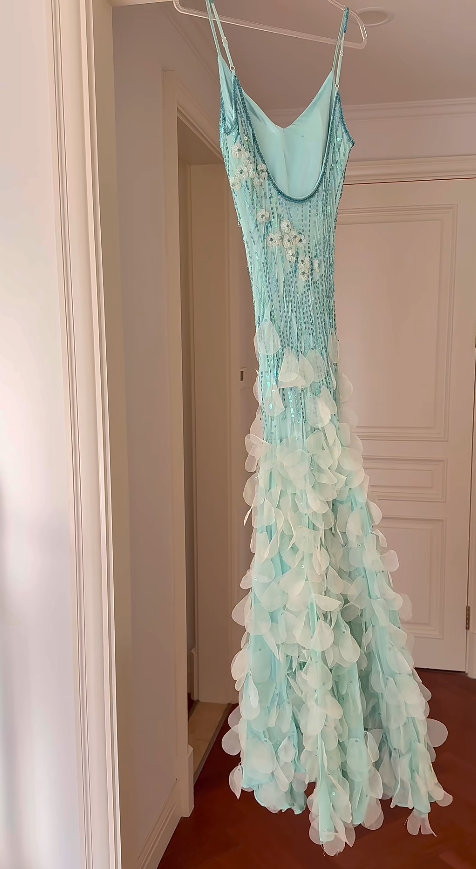 Chic Blue Long Prom Dresses Spaghetti Straps Sheath Birthday Dresses Sequins Chiffon Sleeveless Evening Dresses ED06094