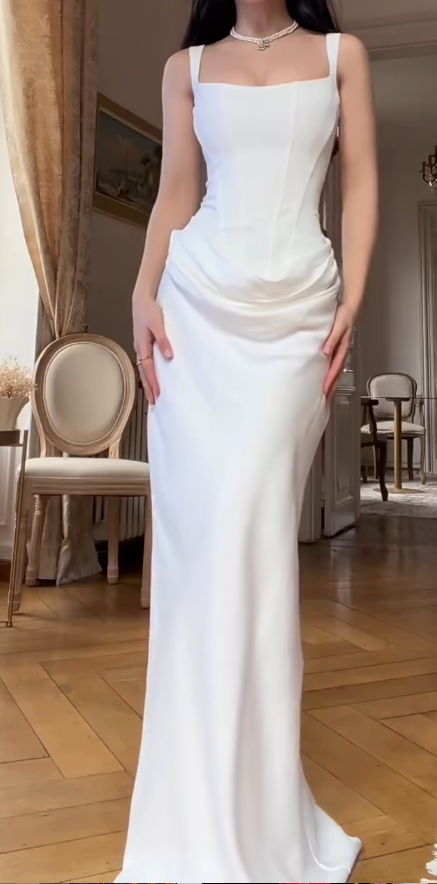 Chic White Long Prom Dresses Spaghetti Straps Sheath Birthday Dresses Satin Sleeveless Party Dresses ED06095