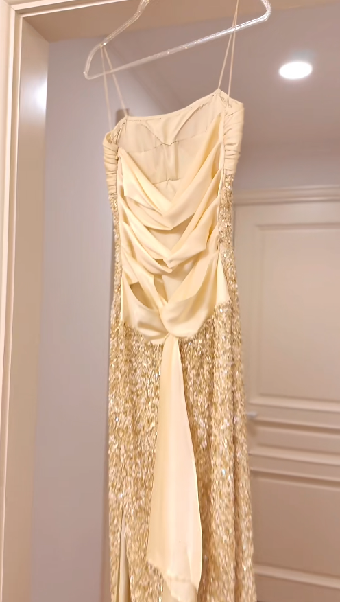 Vintage Gold Long Prom Dresses Spaghetti Straps Sheath Evening Dresses Sequins Sleeveless Party Dresses ED06110