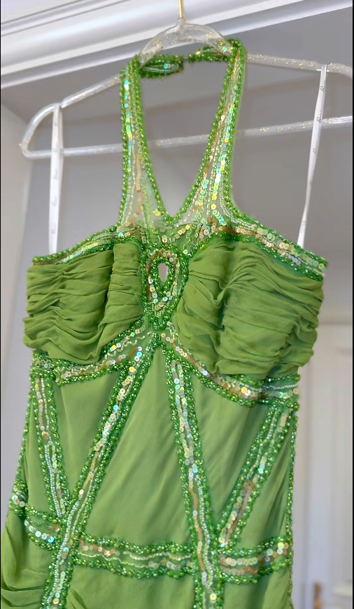 Vintage Green Long Prom Dresses Halter Sheath Evening Dresses Beaded Chiffon Sleeveless Party Dresses ED06111