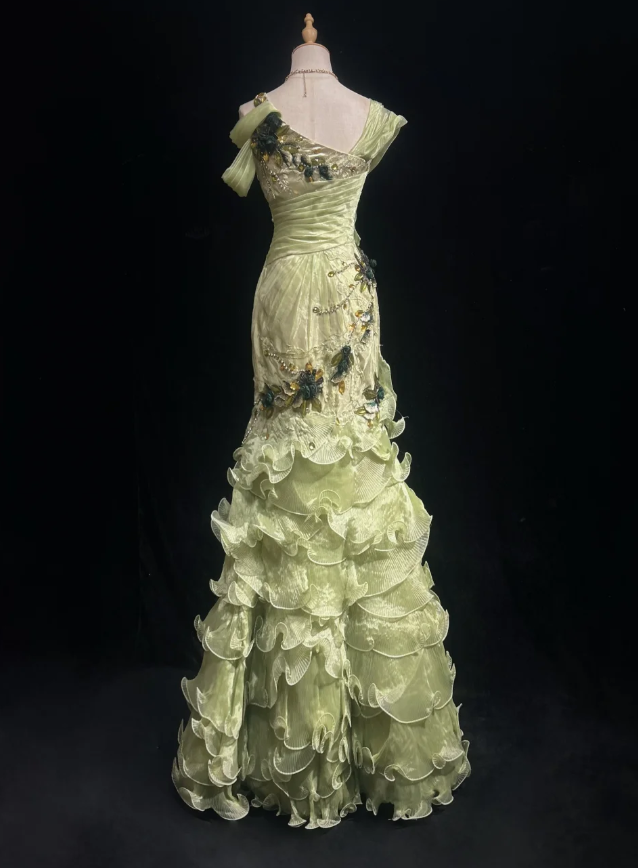 Vintage Green Long Prom Dresses Straps Sheath Evening Dresses Beaded Tulle Sleeveless Party Dresses ED06112