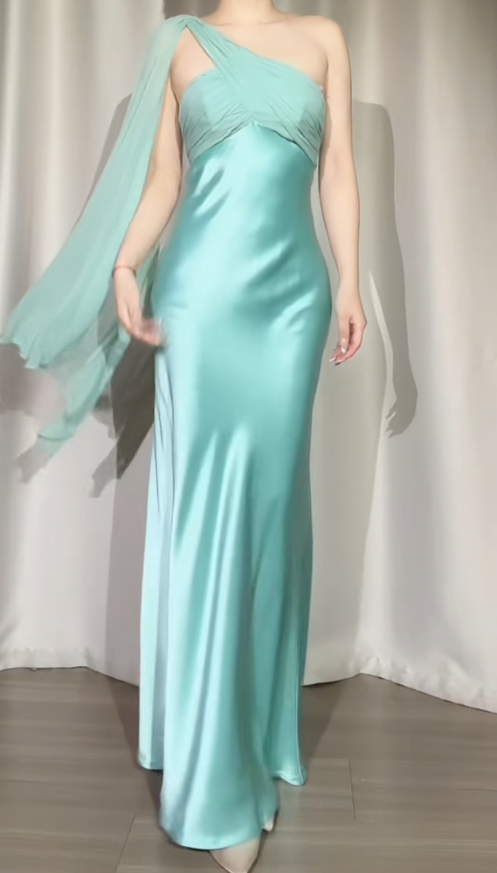 Wunderschönes dunkelolivgrünes herzförmiger Ausschnitt A-Linie Satin Tüll Kurzes Ballkleid Homecoming-Kleid ED02575