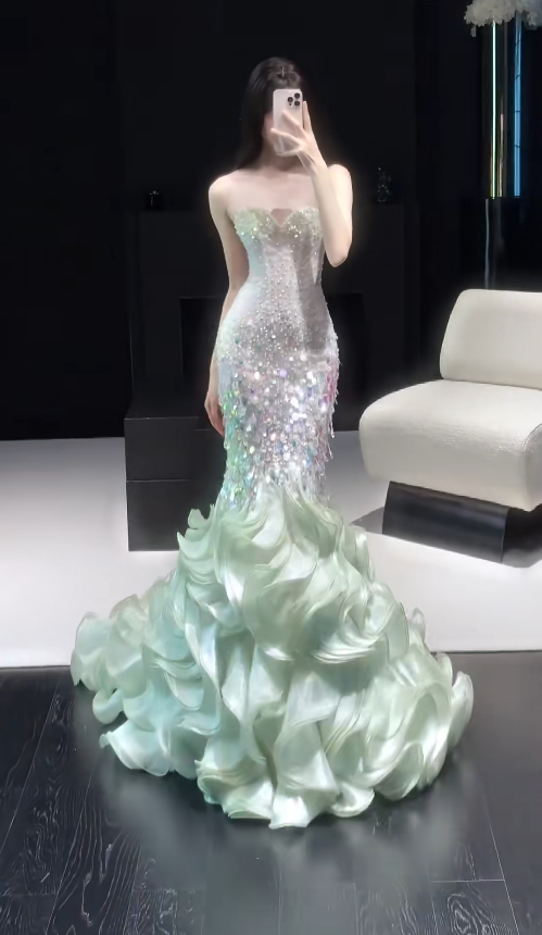 Chic Mint Green Long Prom Dresses Strapless Mermaid Evening Dresses Sequins Tulle Sleeveless Birthday Dresses ED06117