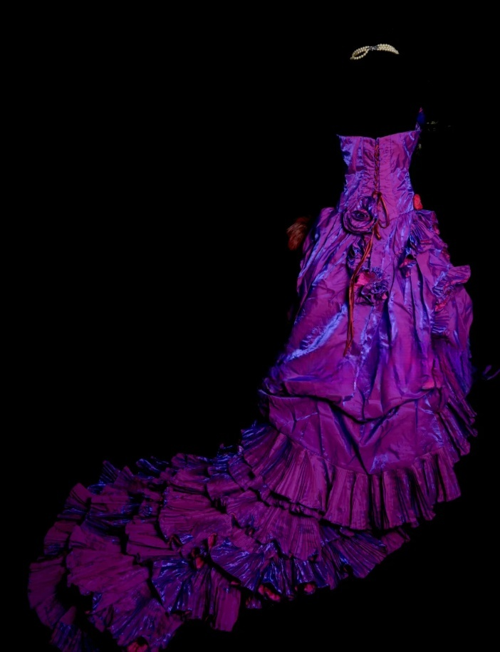 Chic Purple Long Prom Dresses Strapless Ball Gown Evening Dresses Satin Sleeveless Birthday Dresses ED06132