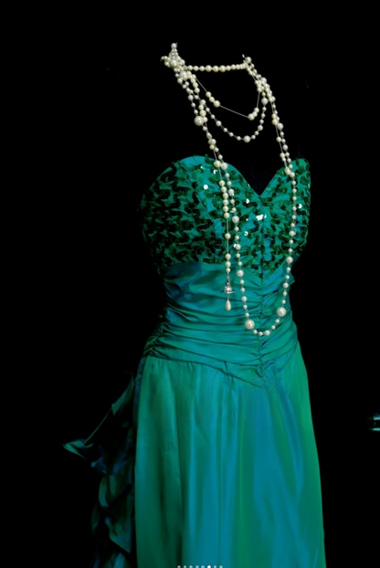 Elegant Green Long Prom Dresses Sweetheart Sheath Evening Dresses Satin Sleeveless Birthday Dresses ED06135