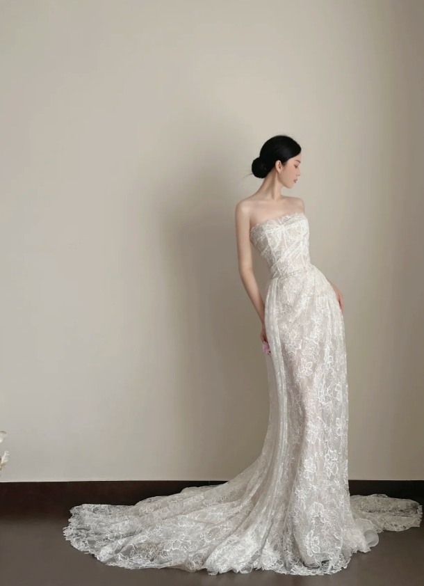 Timeless Sheath Long Wedding Dresses Lace Appliques White Bridal Gowns Strapless Bridal Dresses ED06142