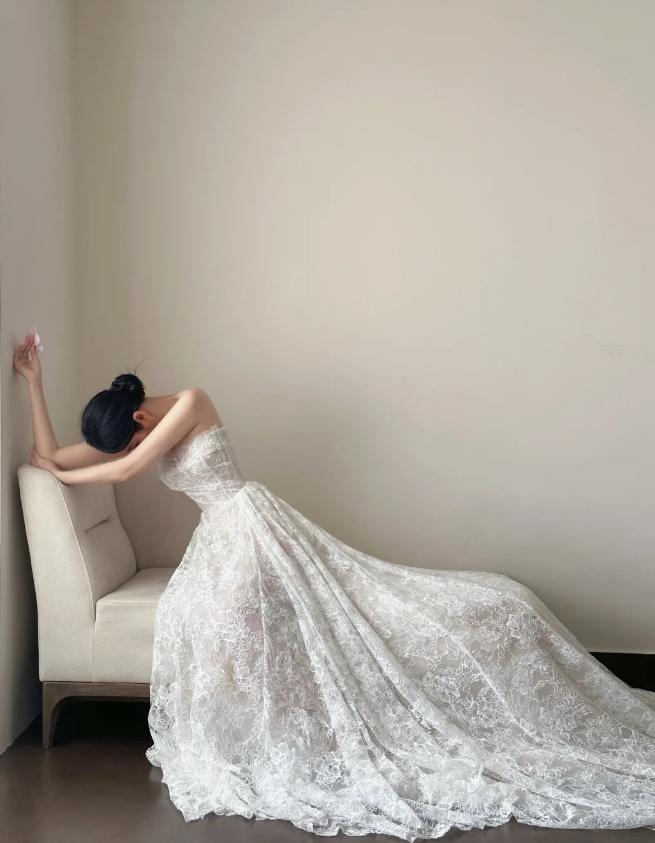 Timeless Sheath Long Wedding Dresses Lace Appliques White Bridal Gowns Strapless Bridal Dresses ED06142