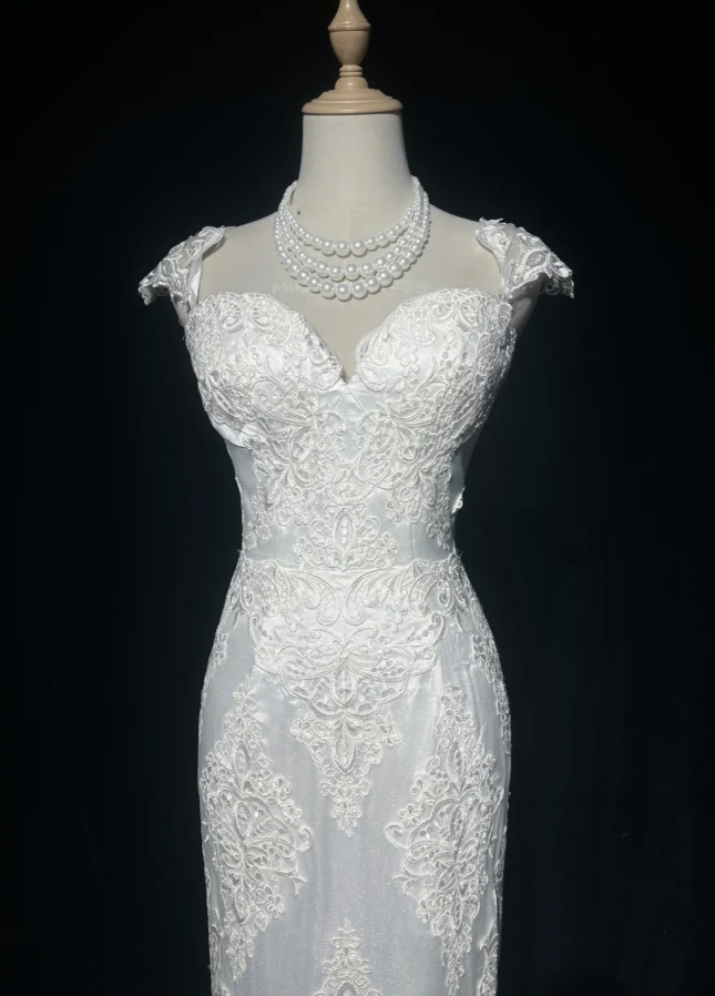 Timeless Mermaid Long Wedding Dresses Tulle Appliques White Bridal Gowns Sleeveless Bridal Dresses ED06143