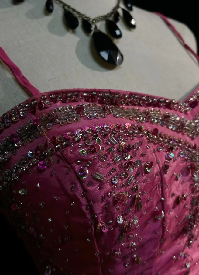 Chic Pink Long Prom Dresses Spaghetti Straps Sheath Evening Dresses Satin Birthay Dresses ED06149