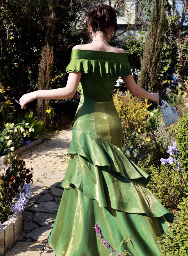 Cute Green Long Prom Dresses Satin Off-shoulder Sheath Evening Dresses Sleeveless Birthday Dresses ED06208