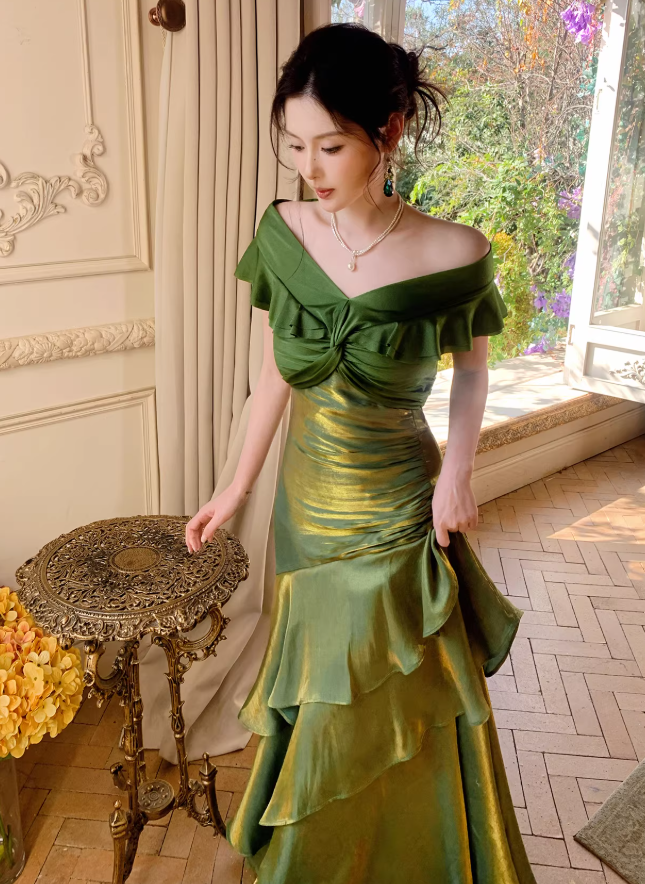 Cute Green Long Prom Dresses Satin Off-shoulder Sheath Evening Dresses Sleeveless Birthday Dresses ED06208