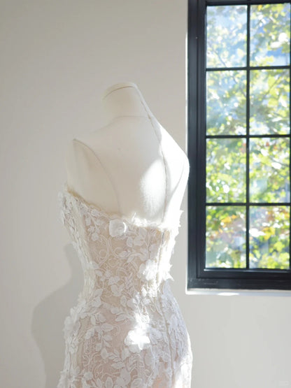 Chic Sheath Long Wedding Dresses Strapless Tulle Appliques White Bridal Dresses Sleeveless Bridal Gowns ED06217
